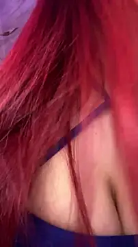 Snapshot of SweetLittleRed chatting on May 2026 06:45:02 AM SweetLittleRed online show from May 2026 06:45:02 AM