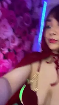 SweetLittleRed online show from June 2026 05:12:01 AM