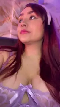 Snapshot of SweetLittleRed chatting on June 2026 10:20:01 AM SweetLittleRed online show from June 2026 10:20:01 AM