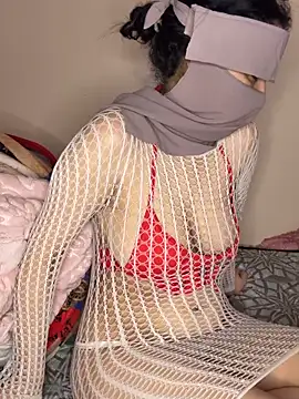 Snapshot of Raahafe chatting on April 2026 01:04:02 PM Raahafe online show from April 2026 01:04:02 PM