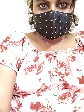 honeyflowerr online show from March 2026 09:35:02 PM