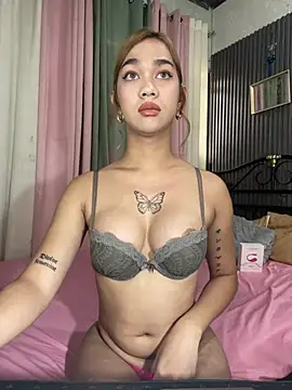 xElisParadisex online show from June 2026 03:33:01 AM