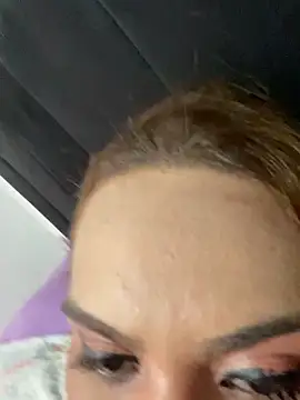 Jullyanaximeness online show from April 2026 04:19:01 PM