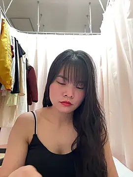 Naked-xx online show from May 2026 12:00:01 PM