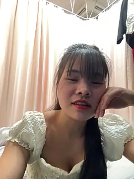 Naked-xx online show from May 2026 12:33:02 PM