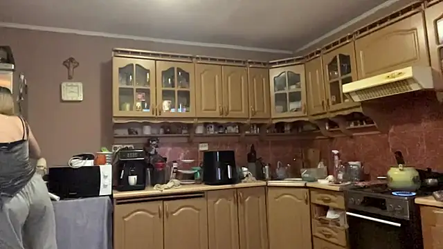 enchantedass online show from April 2026 05:18:01 PM