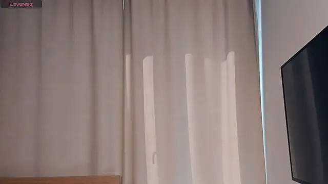 JuliannPaysour online show from March 2026 07:32:01 AM