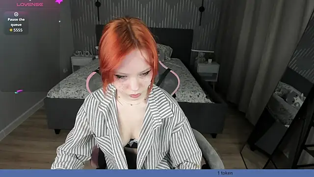 Snapshot of Loly_Cuttie chatting on April 2026 12:59:02 AM Loly Cuttie online show from April 2026 12:59:02 AM