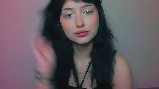 Katarina Fox  online show from April 2026 12:12:01 PM