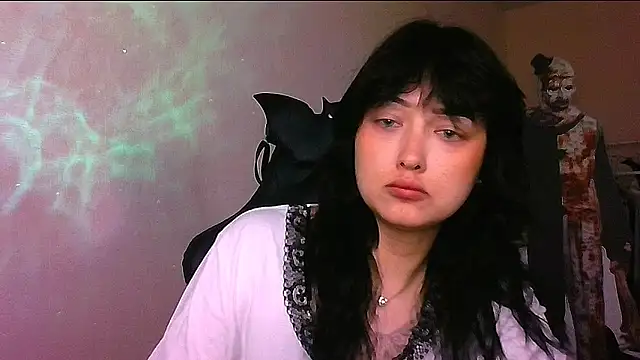 Katarina Fox  online show from March 2026 11:22:02 AM