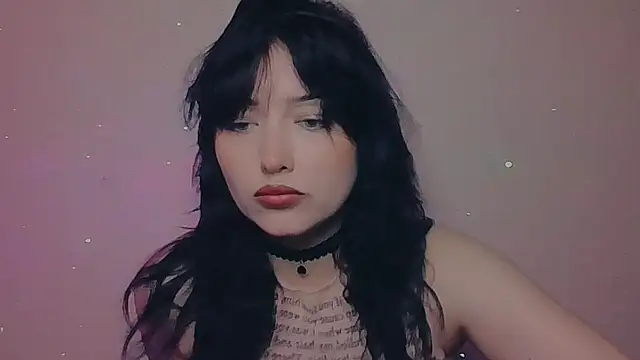 Katarina Fox  online show from April 2026 11:17:01 AM