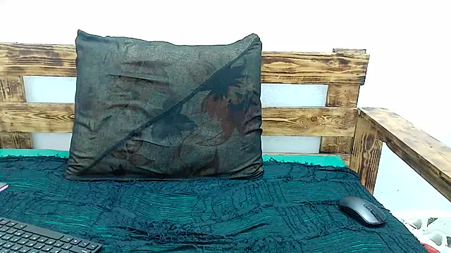 Snapshot of Anyiapink chatting on April 2026 06:22:01 PM Anyiapink online show from April 2026 06:22:01 PM