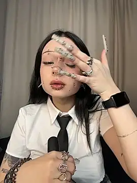 DriveThruNymphs online show from April 2026 07:37:02 AM