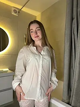 AliceVilliers online show from June 2026 10:43:01 PM
