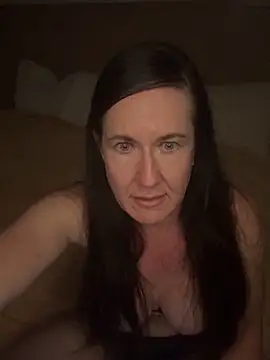 lounostrings online show from June 2026 05:00:01 PM