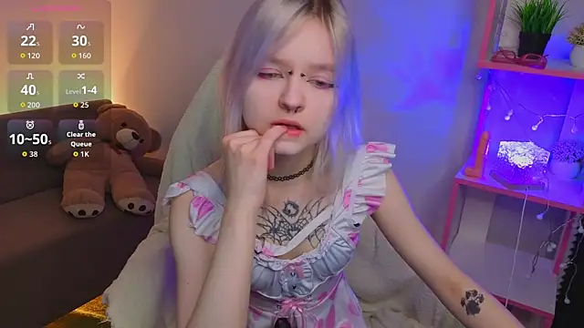 Mary Wester online show from April 2026 11:52:02 PM