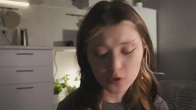 ShyAkemis online show from April 2026 03:09:01 PM