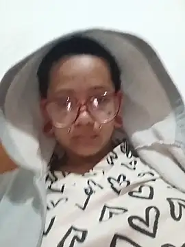 xblackstarX1 online show from April 2026 01:28:02 PM