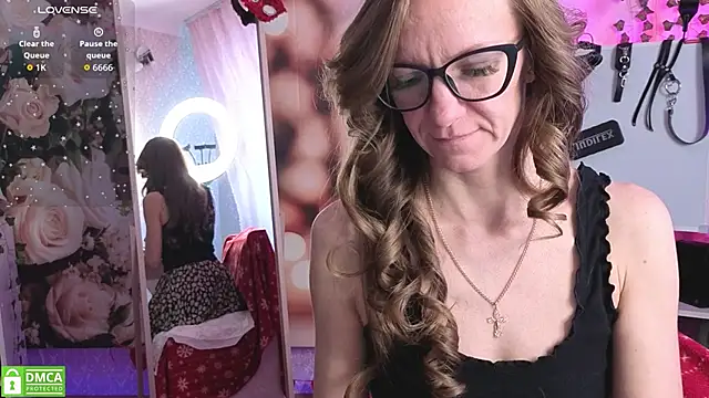jesica mooonn online show from May 2026 03:48:01 AM