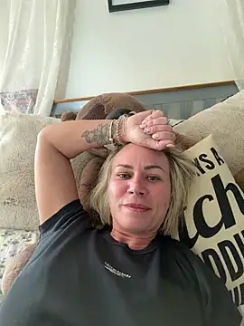 Milliethestylist online show from April 2026 12:42:02 PM