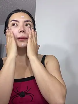 Cami olarte online show from April 2026 05:31:01 AM