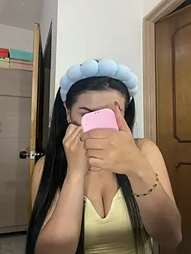 Cami olarte online show from July 2026 11:46:01 PM