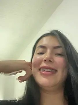 Cami olarte online show from May 2026 12:56:01 PM