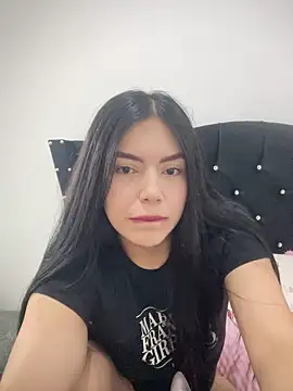 Cami olarte online show from May 2026 06:29:01 AM