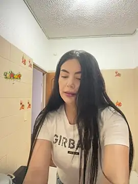 Cami olarte online show from May 2026 08:03:02 PM