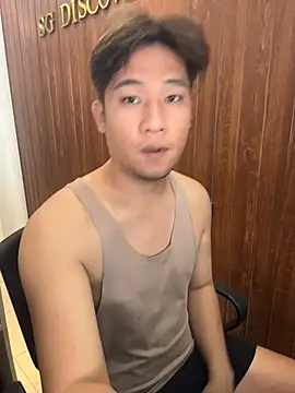 Snapshot of Titanryu chatting on May 2026 02:44:02 AM Titanryu online show from May 2026 02:44:02 AM