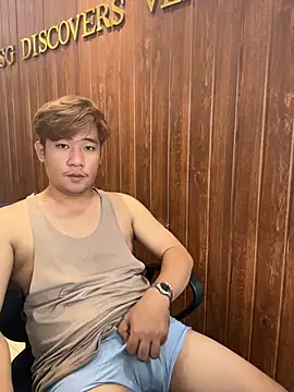 Snapshot of Titanryu chatting on June 2026 05:40:01 AM Titanryu online show from June 2026 05:40:01 AM
