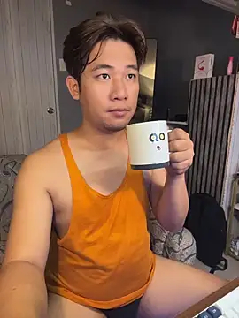 Snapshot of Titanryu chatting on June 2026 01:33:01 AM Titanryu online show from June 2026 01:33:01 AM