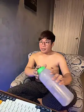 Titanryu online show from April 2026 04:08:02 PM