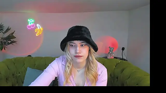 blonde angell online show from April 2026 01:16:02 PM