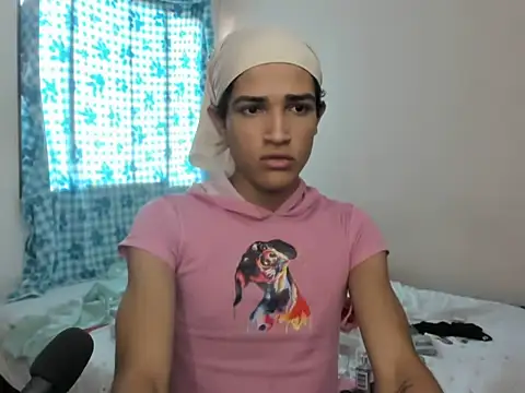 candylira31 online show from April 2026 05:53:01 PM