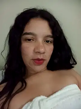 Snapshot of Morena__Florr chatting on April 2026 11:18:02 AM Morena Florr online show from April 2026 11:18:02 AM