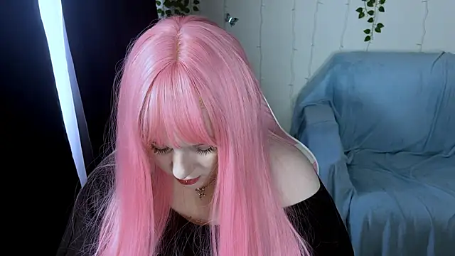 Tina Evanss online show from April 2026 08:32:02 AM