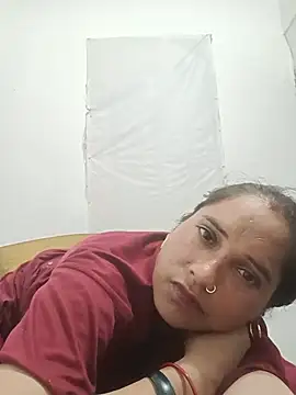 Snapshot of Raanieoy012 chatting on July 2026 04:00:01 PM Raanieoy012 online show from July 2026 04:00:01 PM