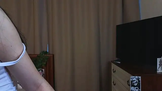 GushyClowning online show from April 2026 06:20:01 AM