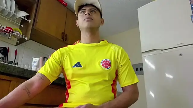 Zaym Liam online show from April 2026 08:01:02 PM