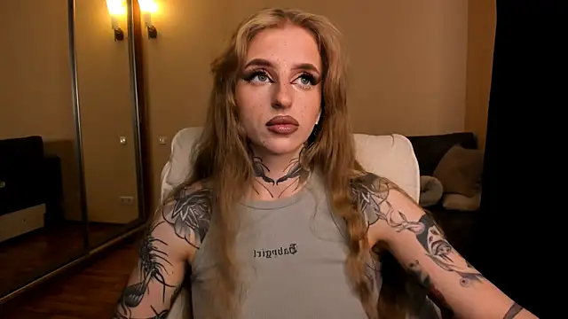 Snapshot of harley_kimm chatting on June 2026 05:39:02 AM harley kimm online show from June 2026 05:39:02 AM