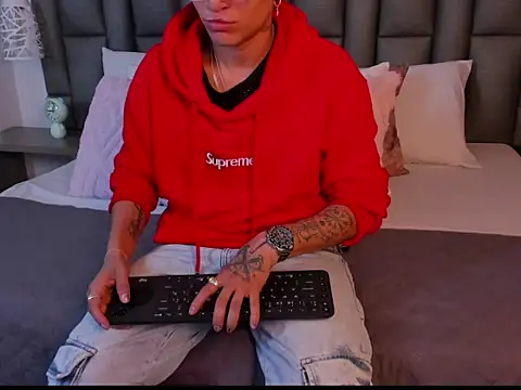 ZoeGrey online show from April 2026 12:31:01 PM