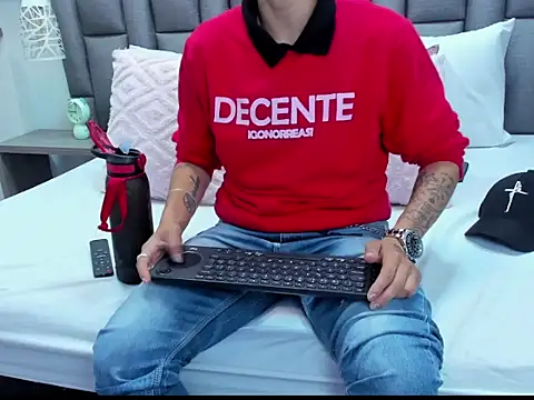 ZoeGrey online show from April 2026 12:31:02 PM