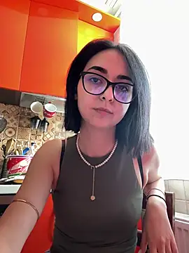 TheaMerve online show from June 2026 01:28:01 PM