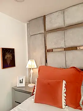 AmbarJenssen online show from April 2026 12:55:01 PM