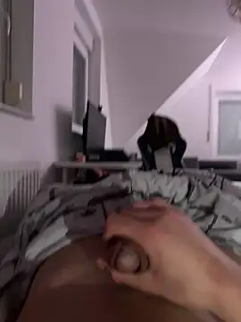 justin2787 online show from April 2026 11:01:01 PM