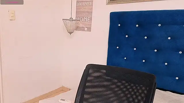 Morgansmithx online show from April 2026 04:12:02 PM