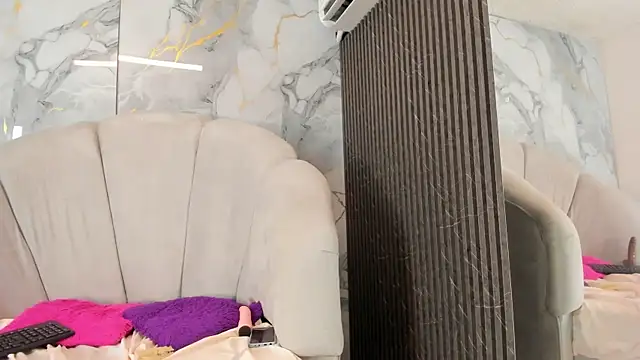 dulcemia25 online show from April 2026 07:45:01 AM