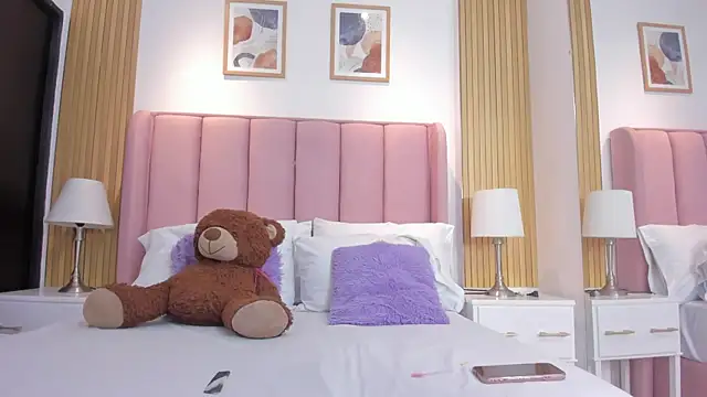 Mariana Spicy1 online show from April 2026 12:01:01 PM