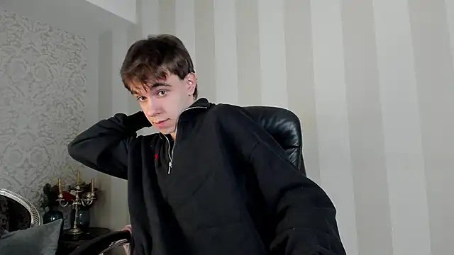 Snapshot of DaveBevy chatting on April 2026 05:11:02 AM DaveBevy online show from April 2026 05:11:02 AM